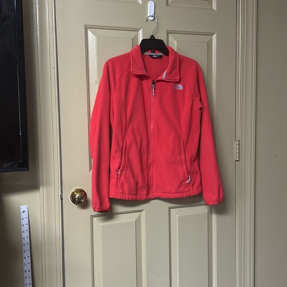 The North Face women’s fleece jacket in a medium size - Picture 1 of 13